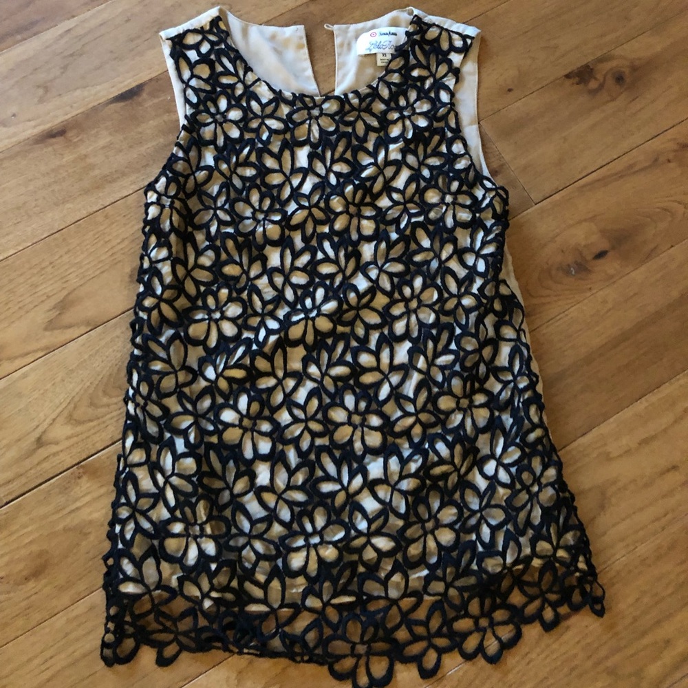 Lacey sleeveless top